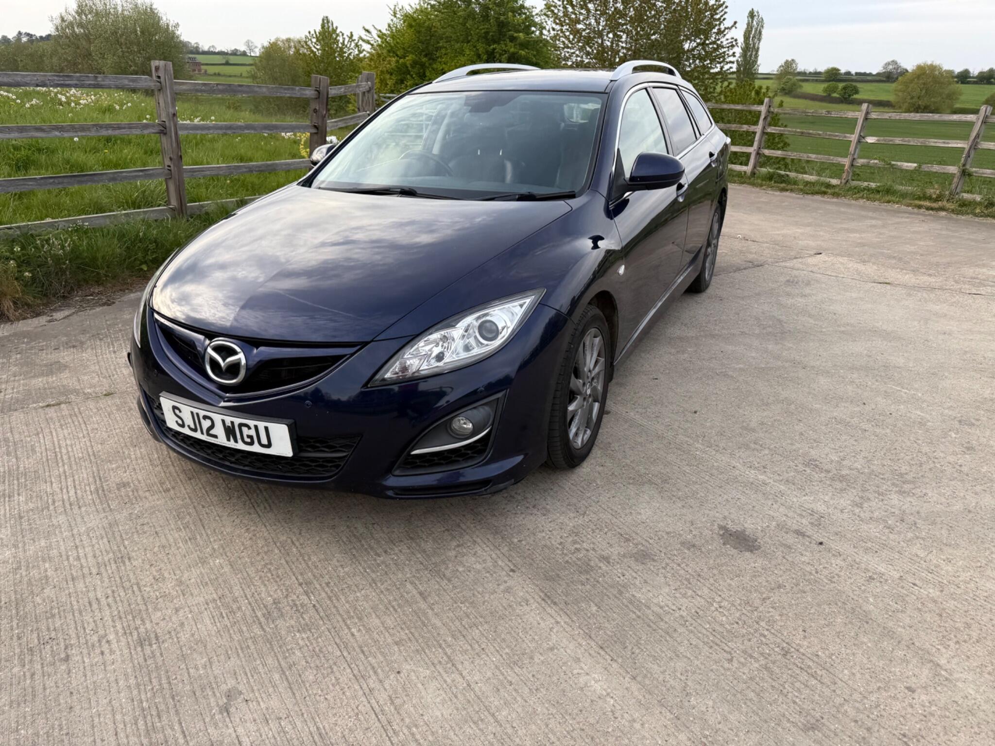 Mazda Mazda6 2.2d Venture Euro 5 5dr — photo 47 of 86